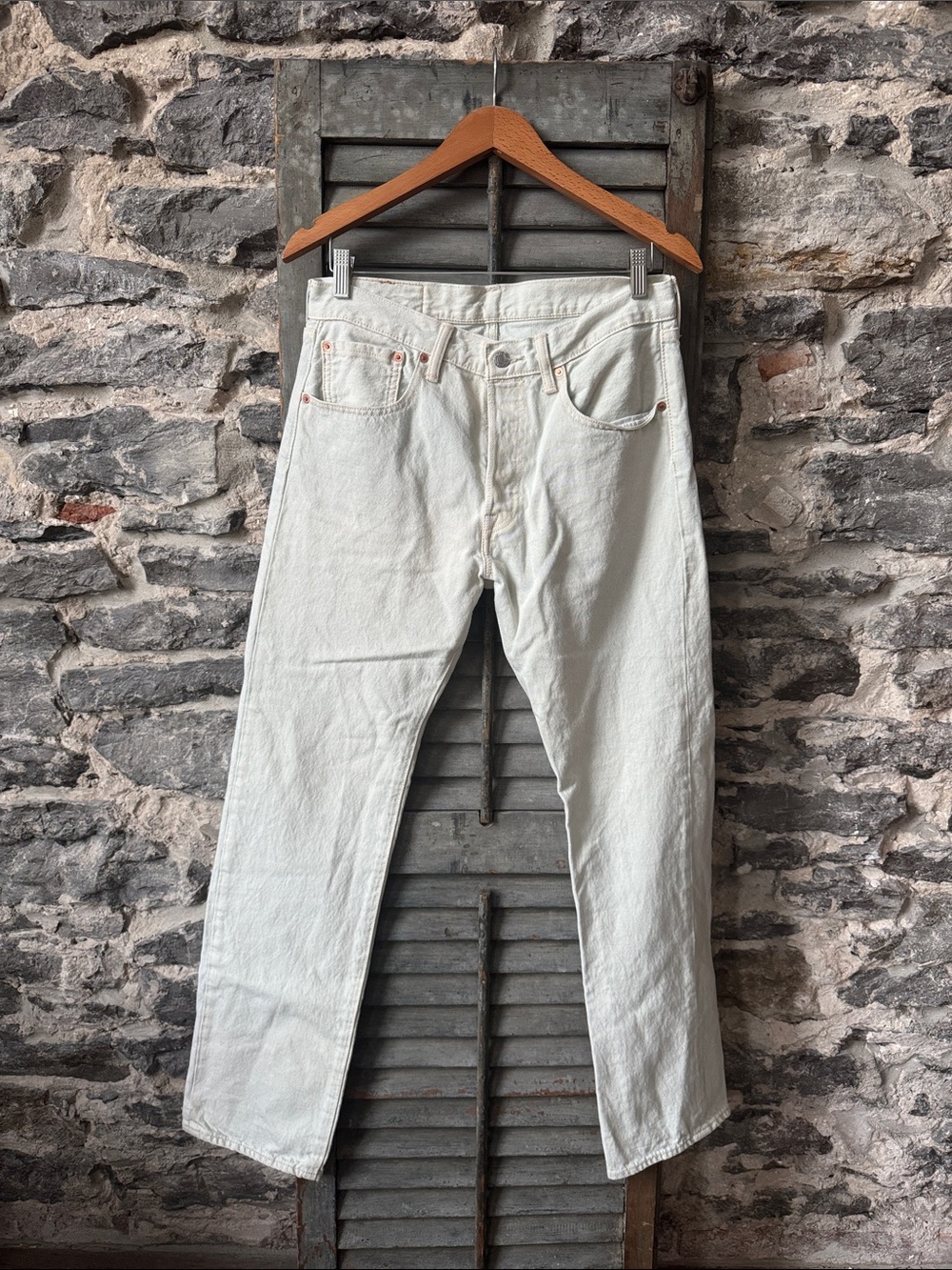 Levi's Men's Relaxed Jeans in Off-White